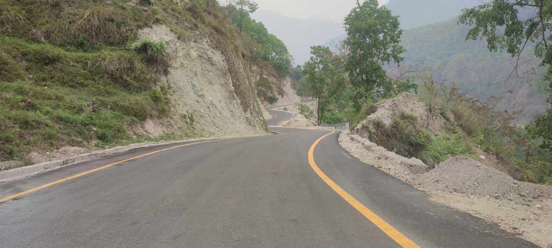 बेँसीसहर–खुदी सडक कालोपत्र सम्पन्न