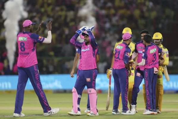 आईपीएल क्रिकेटमा चेन्नईलाई ३२ रनले हराउँदै राजस्थान शीर्ष स्थानमा