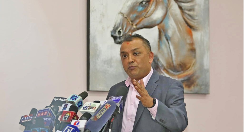 नागरिकको भरोसा जोगाउन प्रधानमन्त्रीमा मेरो आवश्यकता : गगन थापा