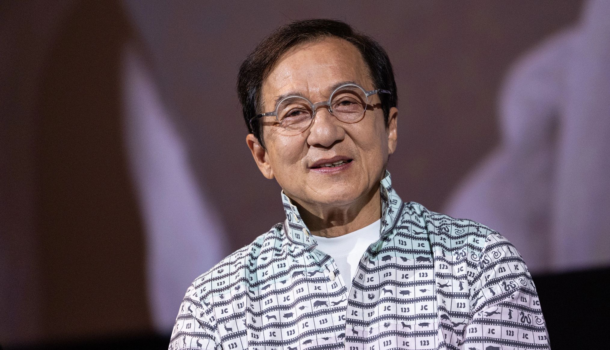 ज्याकी च्यानले तयार पारे मृत्युपछि सार्वजनिक हुने ‘फेयरवेल’ गीत