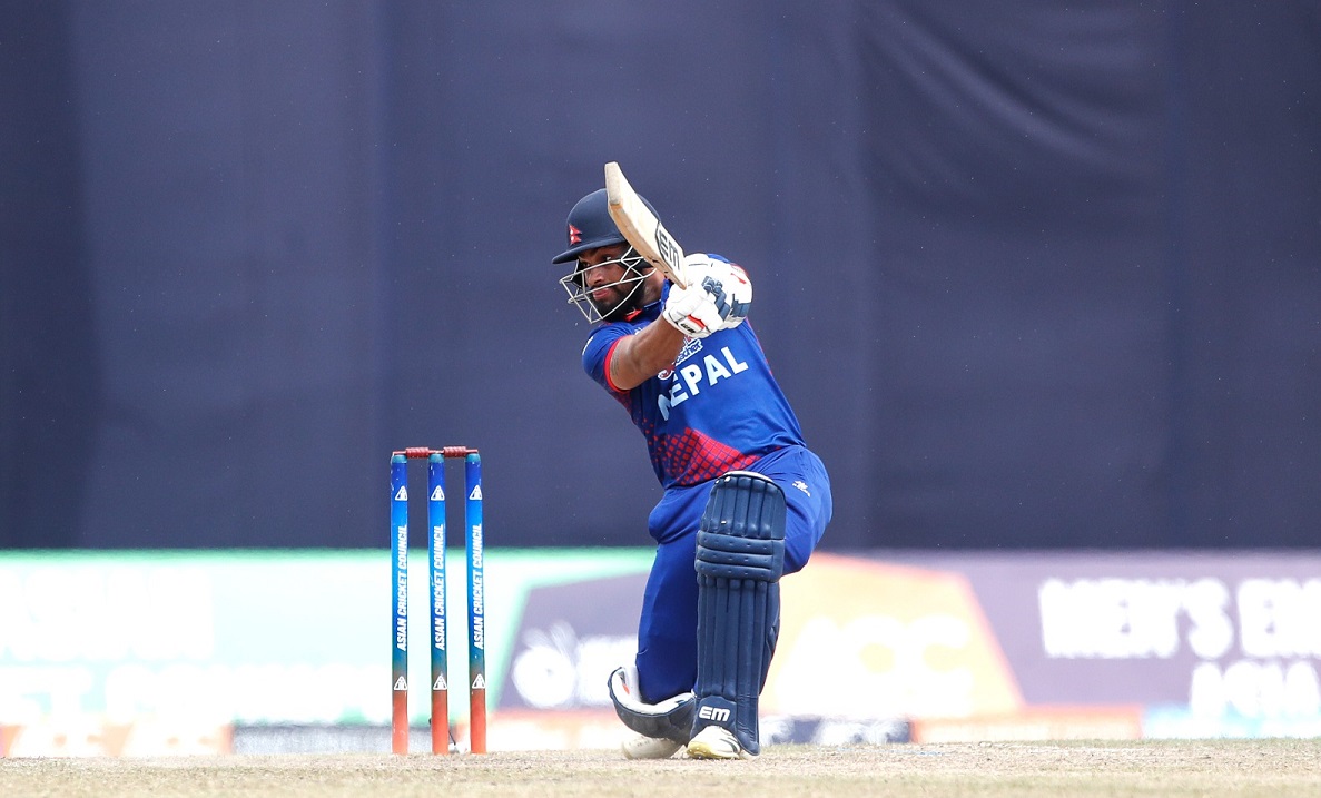 एसिसी प्रिमियर कप : टस हारेर ब्याटिङ गर्दै नेपाल