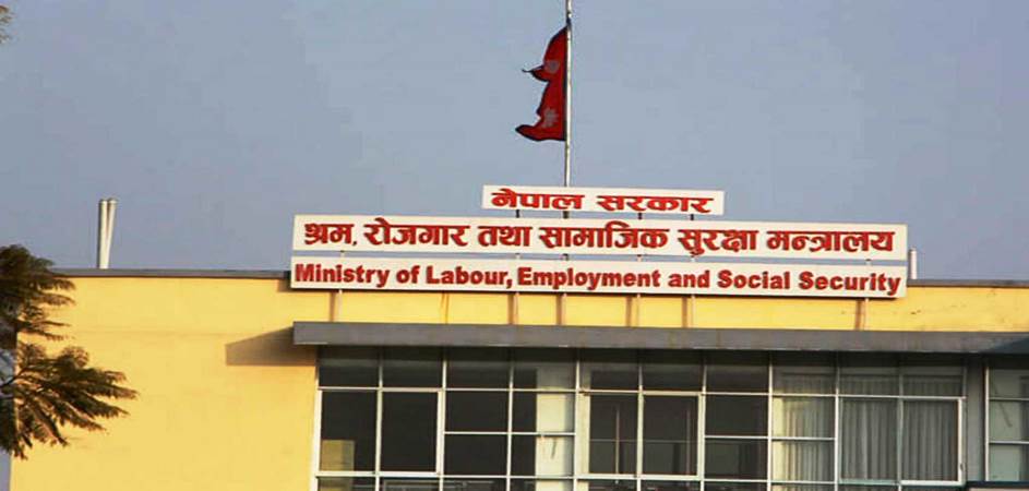 खाडी मुलुक जाने कामदारका लागि श्रम स्वीकृति स्थगित