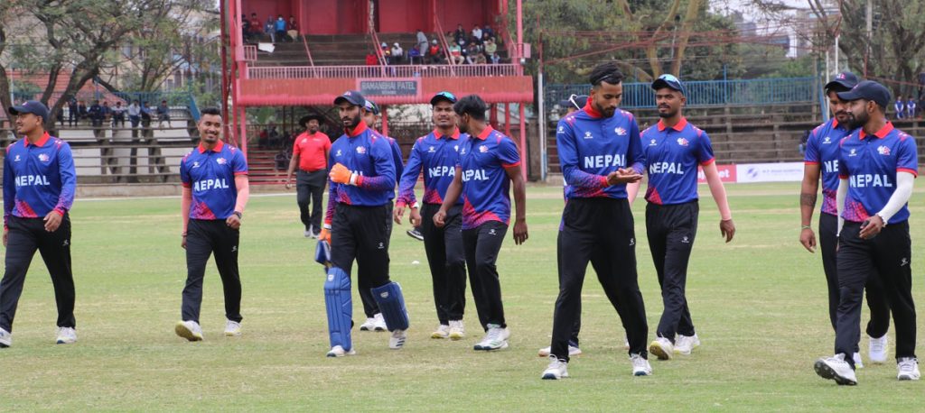 टी–ट्वान्टी अन्तर्राष्ट्रियः केन्याविरुद्ध ब्याटिङ गर्दै नेपाल