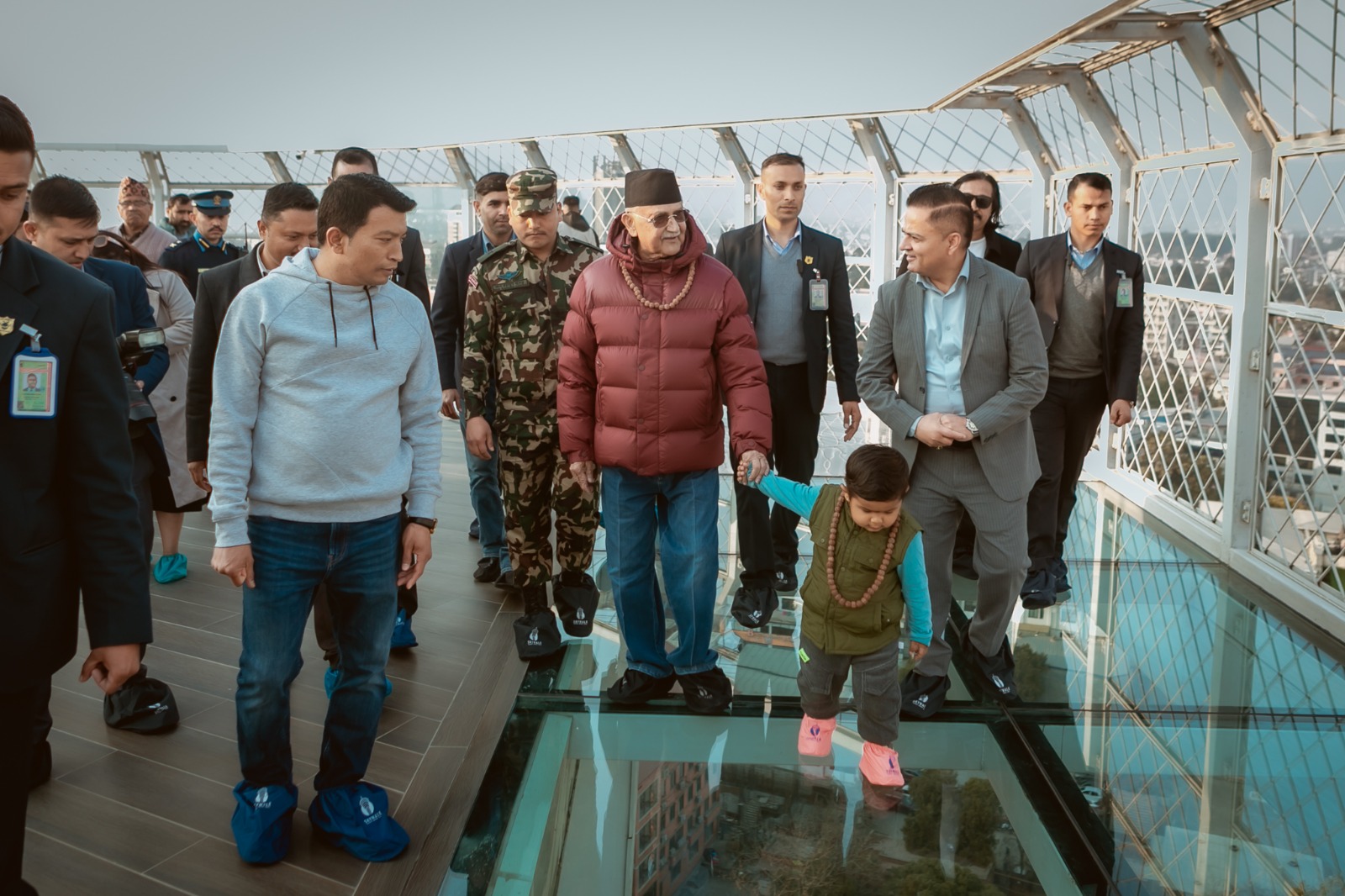 'स्काइवाक टावर'को अवलोकनमा प्रधानमन्त्री ओली