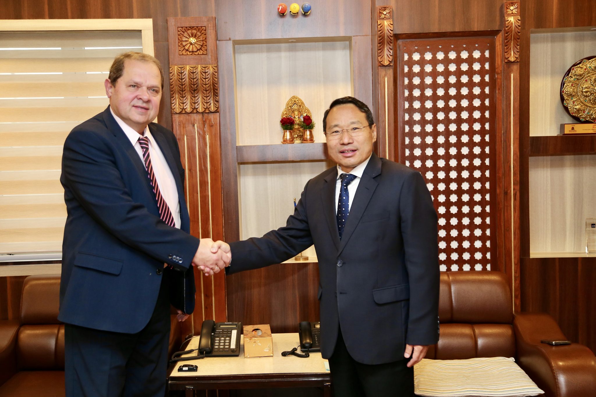 जलविद्युत् र मल कारखानामा लगानी गर्न रुसलाई आग्रह