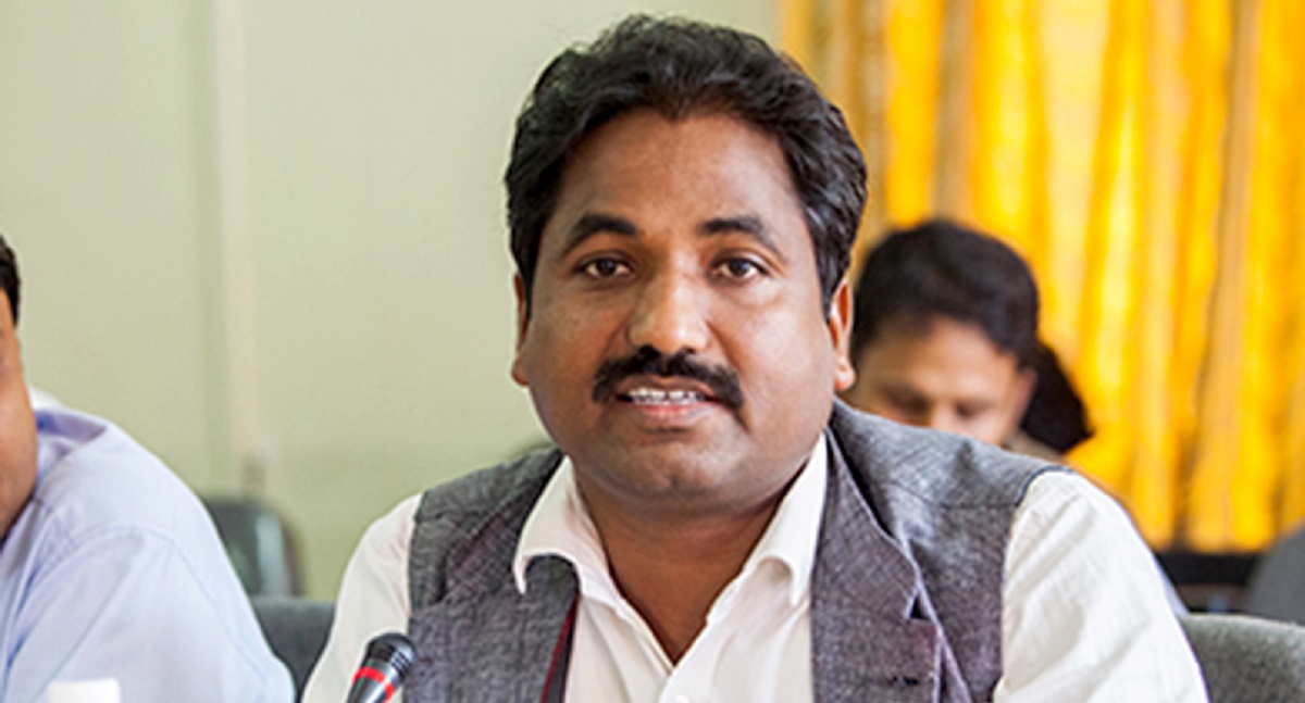 अहिले देशलाई समृद्ध गर्छु भन्नु गोरुले दूध दिन्छ भनेजस्तै हो : प्रभु साह