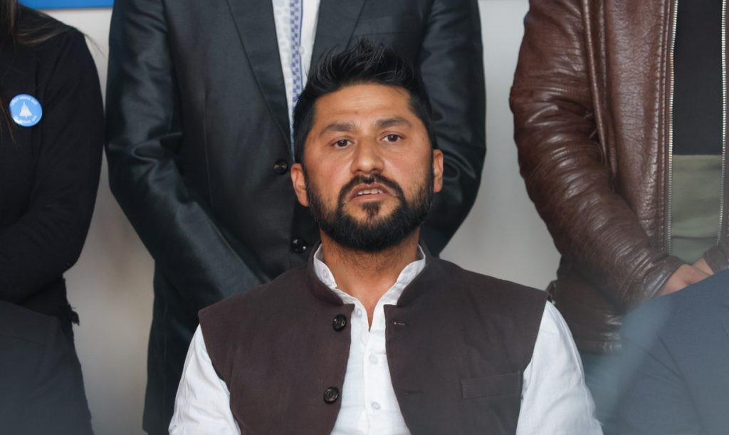 अदालत र चुनावी दबाबबीच रवि लामिछानेको उम्मेदवारी