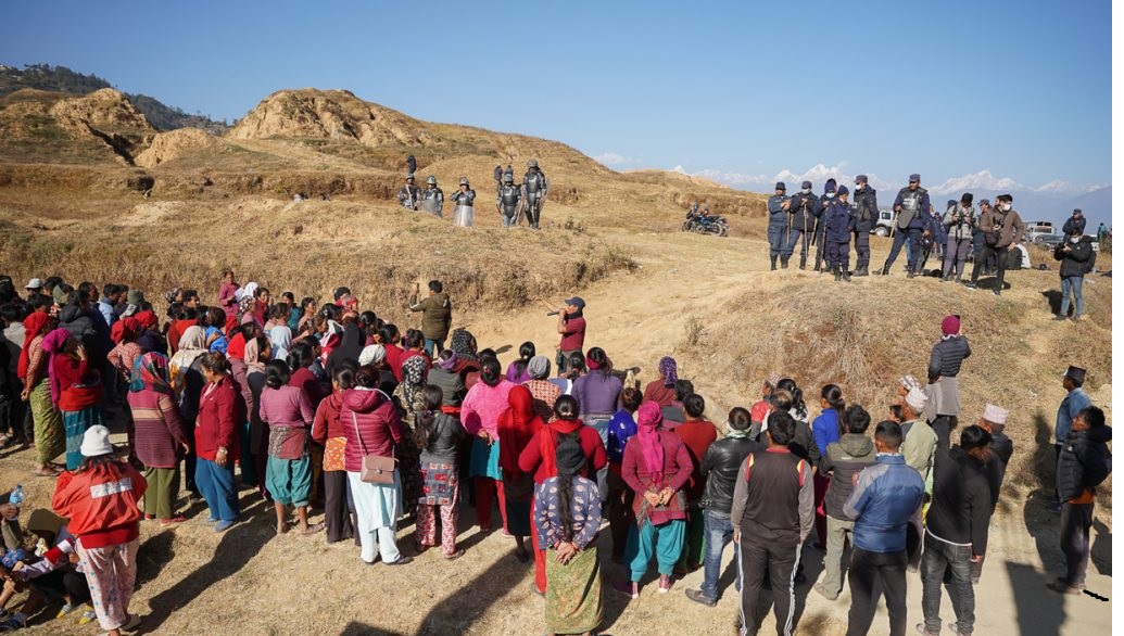 शंखरापुरमा प्रहरीले बल प्रयोग गर्दा वडा सदस्यको हात भाँचियो