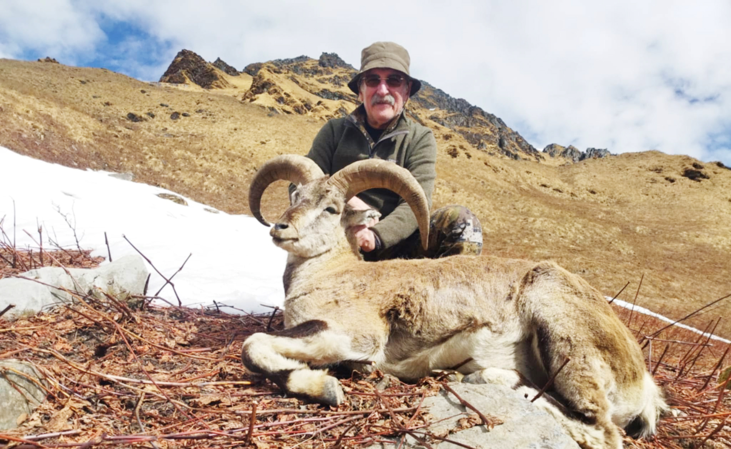 ढोरपाटनमा सुरु भयो सिकार याम