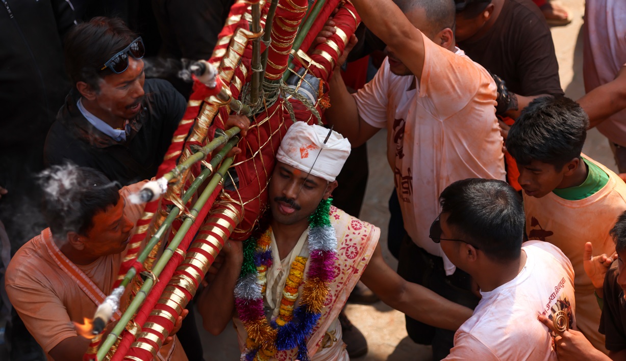 जिब्रो छेडी महाद्वीप बोकेर टोलटोल घुमे २८ वर्षीय सुजन