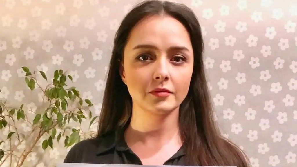 चर्चित इरानी अभिनेत्री अलिदोस्ती पक्राउ