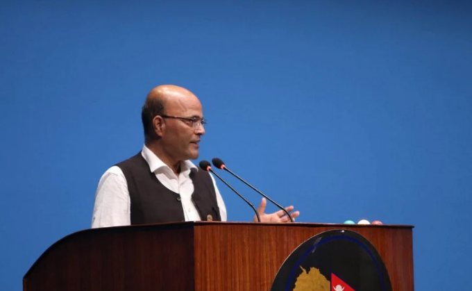 सांसद सिंहको प्रश्न : निजगढ विमानस्थल भैंसी चराउन बनाउने ?