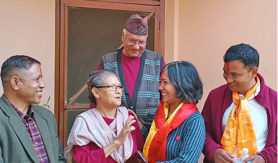 अष्टलक्ष्मीको घर पुगेर मानुषीले भनिन्ः उहाँ मेरो प्रेरणाको स्रोत 