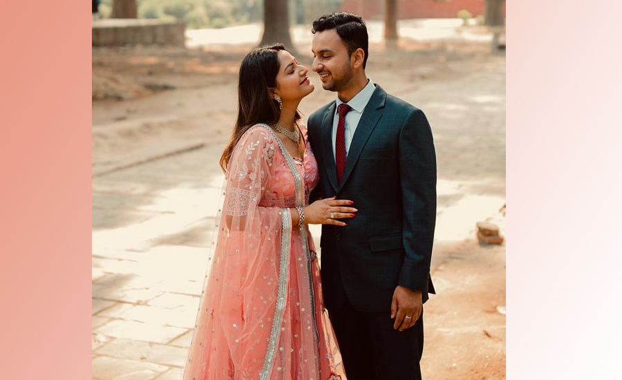 ९ महिनामै टुट्यो अभिनेत्री वर्षा सिवाकोटीको बैवाहिक सम्बन्ध