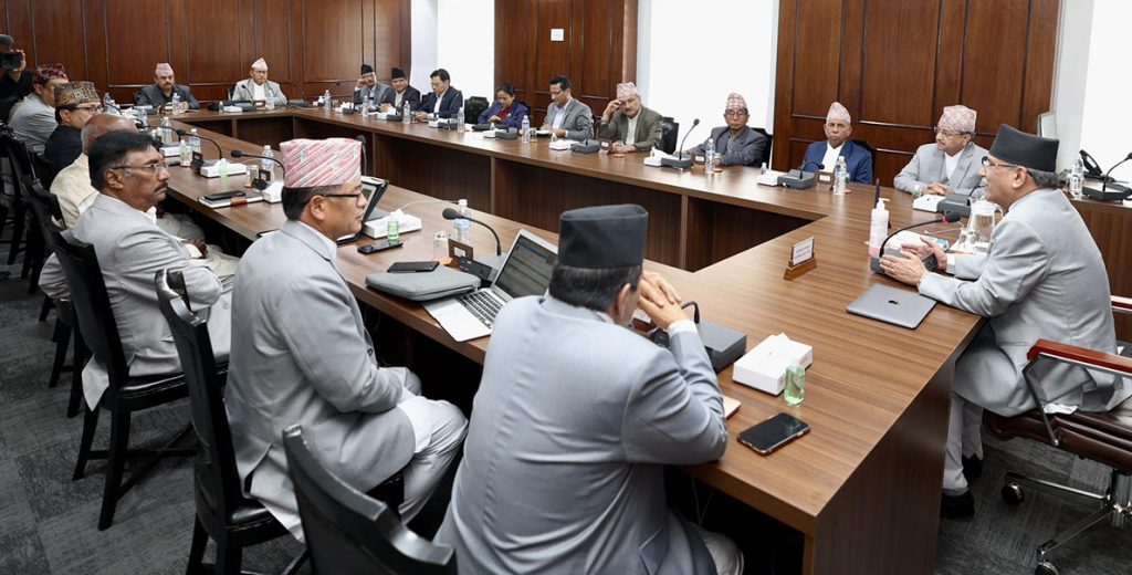 मन्त्रिपरिषद बैठक जारी