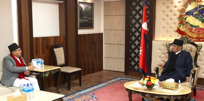 प्रधानमन्त्री दाहाल र सभामुख घिमिरेबीच भेटवार्ता