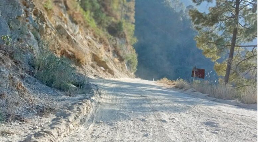 दाङ–सल्यान सडकखण्ड आजबाट दैनिक ८ घण्टा बन्द हुने