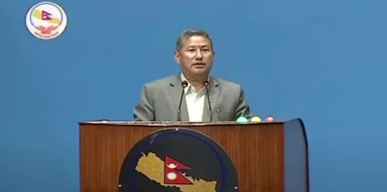 धुर्मुस सुन्तली फाउण्डेसनले निर्माण सुरु गरेको क्रिकेट रंगशालाको स्वामित्व सरकारले ग्रहण गर्छ : मन्त्री लिम्बू