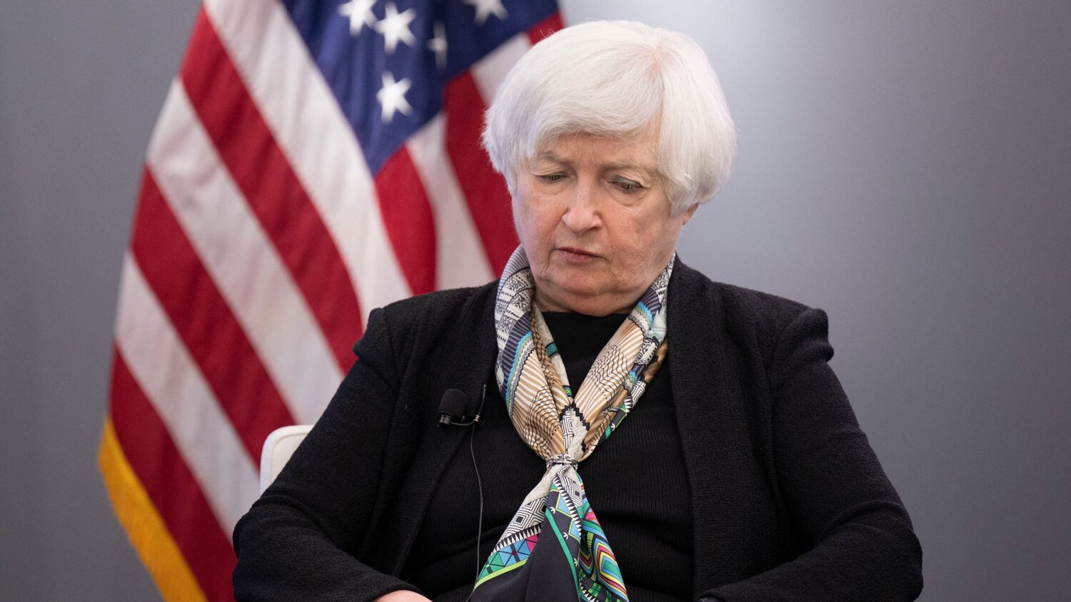 अत्यधिक क्षमताको समस्यालाई सम्बोधन गर्न येलेनले चीनसँग आग्रह गर्ने