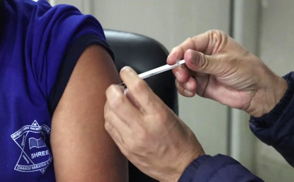 किशोरीलाई पाठेघरको मुखको क्यान्सरबाट जोगाउन देशव्यापी एचपीभी खोप अभियान सुरु