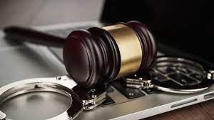 जिल्ला अदालत कपिलवस्तुद्धारा  न्यायाधीश गिरीविरुद्ध पक्राउ पुर्जी जारी 