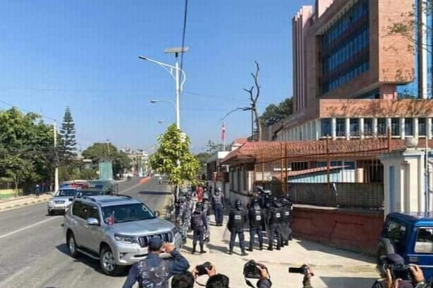 प्रहरीको बल प्रयोगबाट बारका अध्यक्ष श्रेष्ठसहित १२ जना घाइते