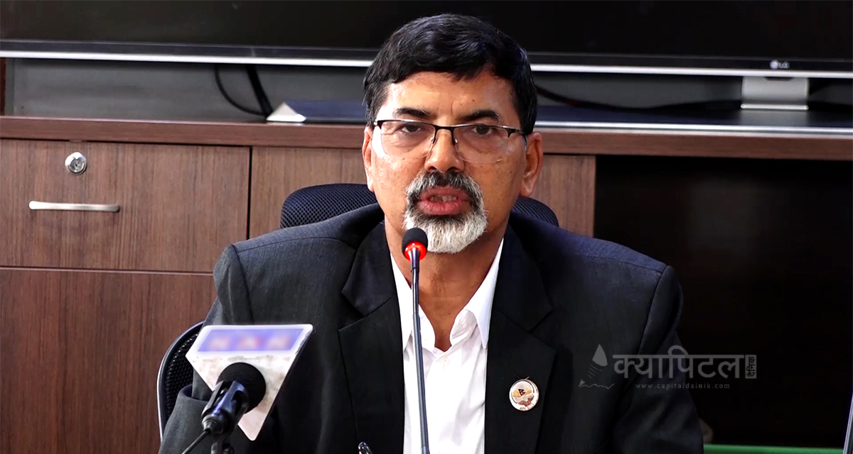 स्टिकर छपाइ अब नेपालमै, आवश्यक स्टिकर तत्कालै उपलब्ध गराउन अर्थमन्त्री शर्माको निर्देशन