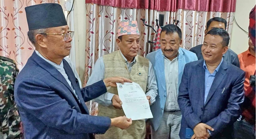 कोशीको मुख्यमन्त्रीमा कांग्रेसका उद्धव थापा नियुक्त