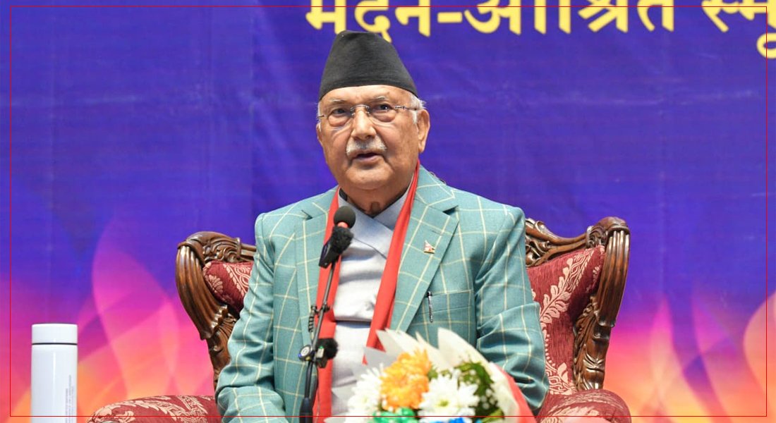 प्रधानमन्त्री जसजसले बाँडेपनि एमाले–कांग्रेस बाहेकले सरकार बनाउन सक्दैनन् : केपी ओली