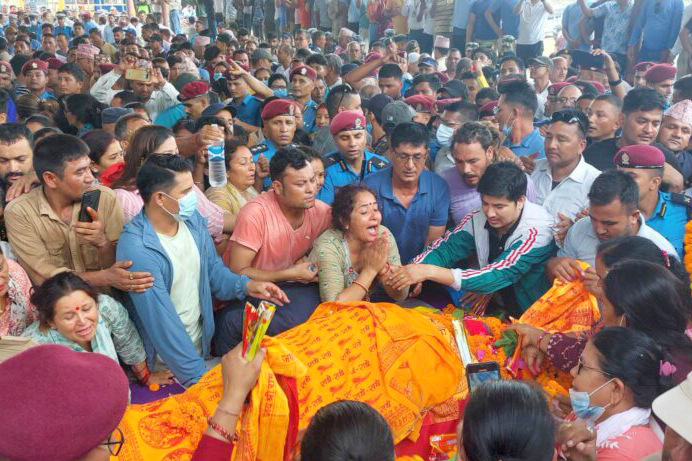 मन्त्री सिंहको पार्थिव शरीर धनगढी रङ्गशालामा