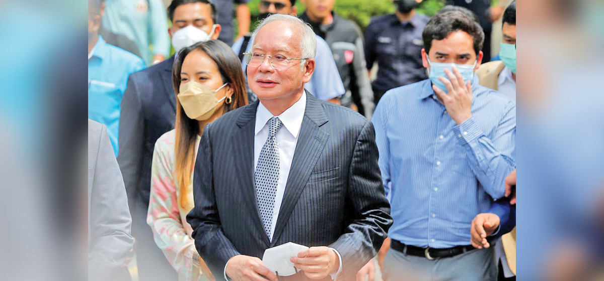 मलेसियाका पूर्वप्रधानमन्त्री १२ वर्षका लागि जेल चलान