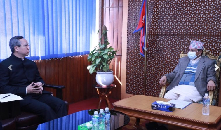 उपप्रधानमन्त्री श्रेष्ठ र चिनियाँ राजदूत सोङबीच शिष्टचार भेटवार्ता