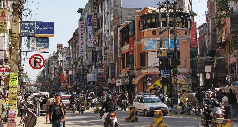 न्युरोड जाने चारपाङ्ग्रे सवारीलाई खुलामञ्चमा पार्किङको व्यवस्था 