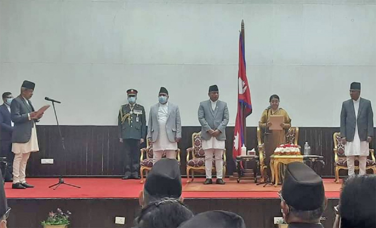 ज्येष्ठ सदस्य जबराले लिए पद तथा गोपनीयताको शपथ 