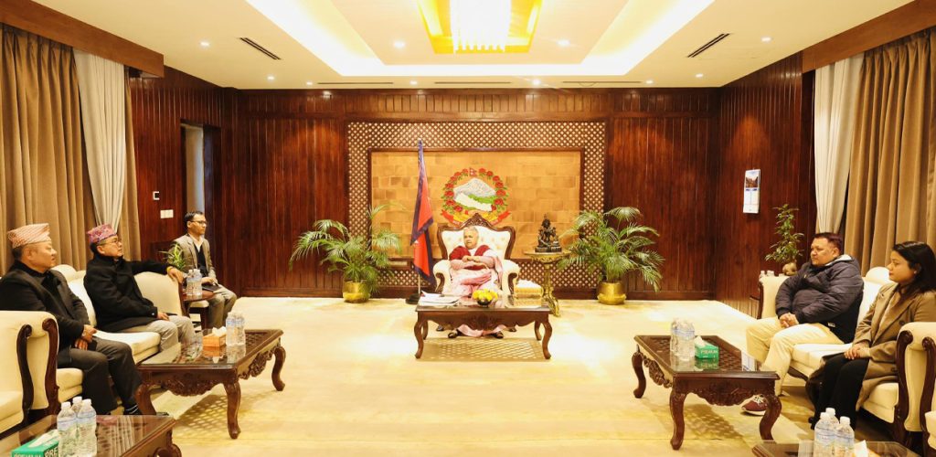 राप्रपाले  प्रधानमन्त्र्रीलाई   पृथ्वी जयन्तीको निम्तो दियो