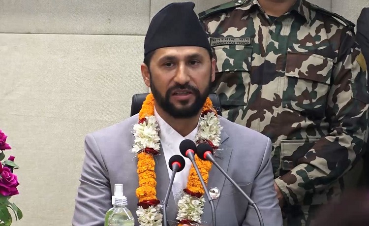 गृहमन्त्री लामिछानेको नागरिकतासम्बन्धी मुद्दामा आज सुनुवाइ हुँदै