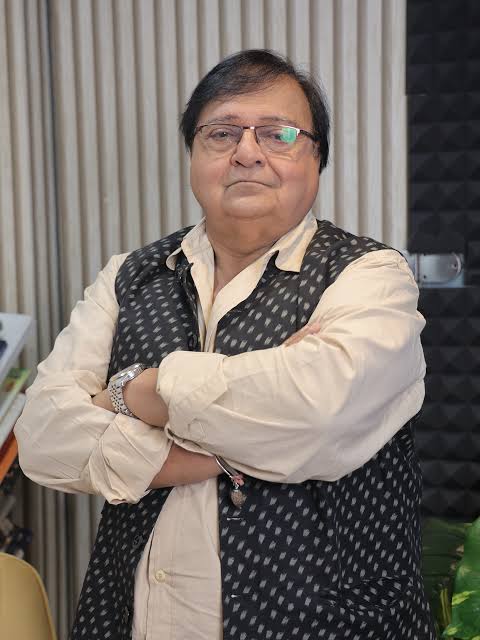 फिल्म ‘है जवानी तो इश्क होना है’ को प्रवर्धनका लागि बलिउड अभिनेता राकेश बेदी काठमाडौंमा
