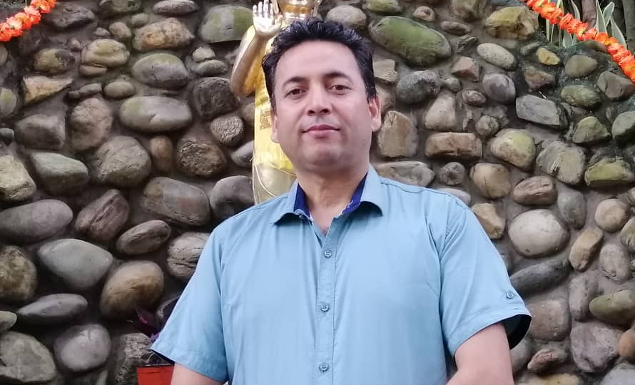 उपनिर्वाचनका लागि चितवन २ मा एमालेले उठायो उम्मेदवार 