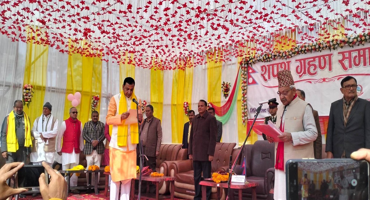 मधेसका नवनियुक्त मुख्यमन्त्री र मन्त्रीहरूद्वारा शपथ ग्रहण