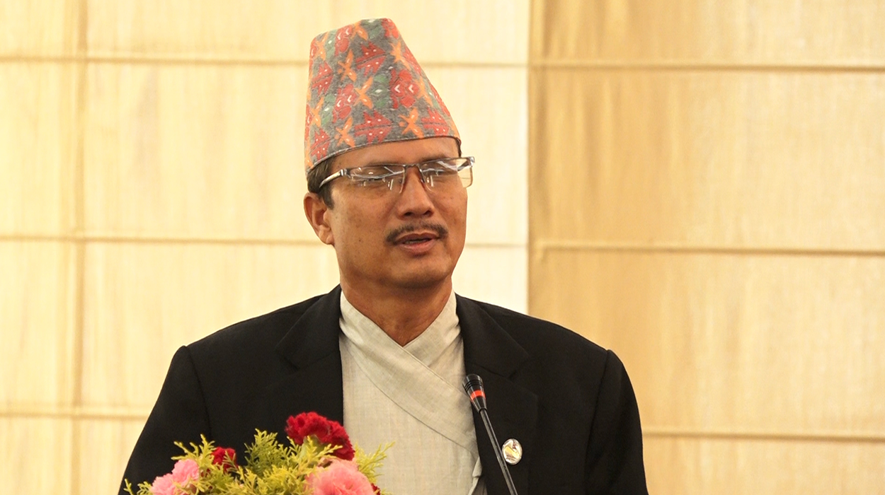 मन्त्री कुँवरको निर्देशन : वैदेशिक रोजगारमा हुने विकृति रोक्नू 