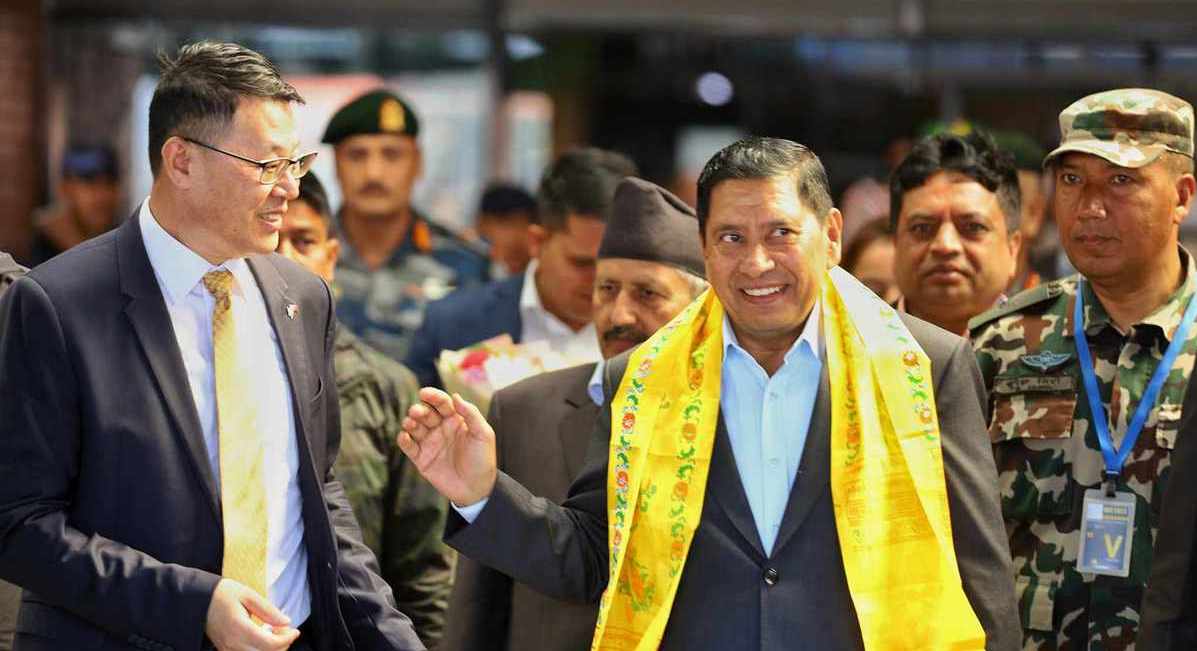 उपप्रधानमन्त्री श्रेष्ठ आज स्वदेश फर्कँदै