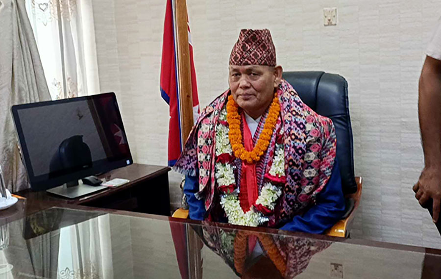 पर्यटनमन्त्रीको कार्यभार खेलकुद मन्त्रीलाई