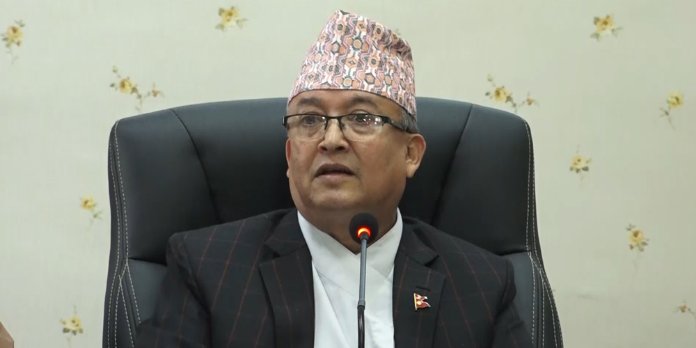 एउटा दलको अध्यक्ष अर्को दलबाट सांसद बन्ने विषय प्रष्ट छैन : प्रमुख आयुक्त थपलिया