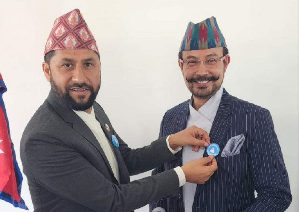 पूर्व बैंकर अनिल शाह रास्वपामा प्रवेश 