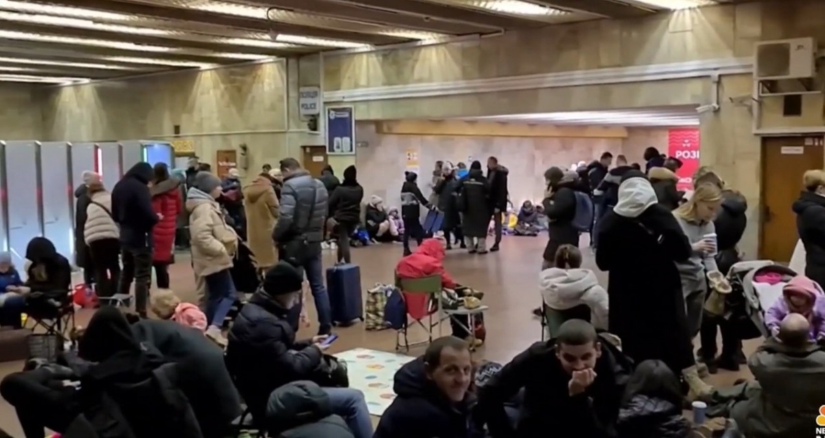 रूसी हवाई आक्रमणबाट बच्न कीभवासीलाई सेल्टरमा जान उर्दी जारी